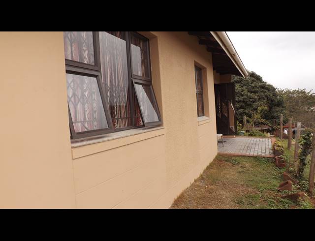3 BEDROOM SIMPLEX FOR SALE IN BELLAIR